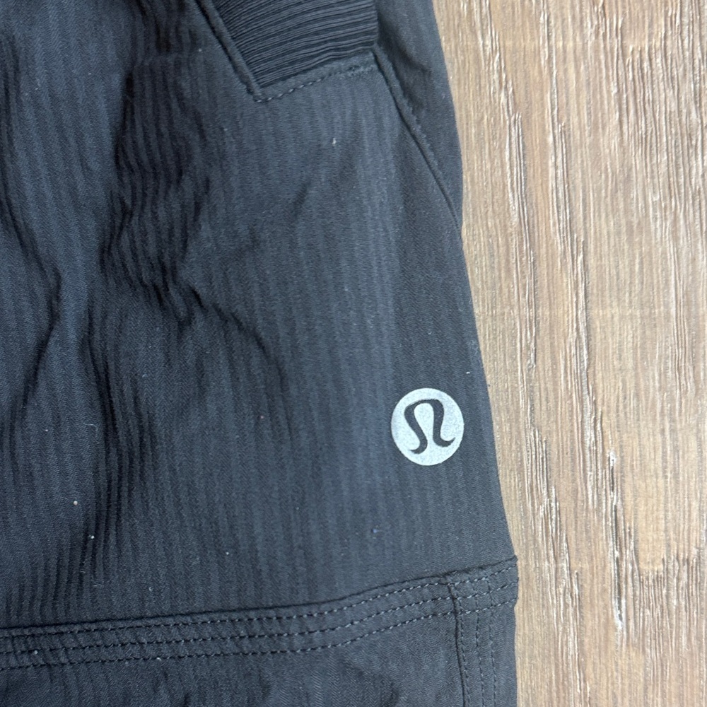 Black Lululemon dance pants mid rise - Picture 2 of 3